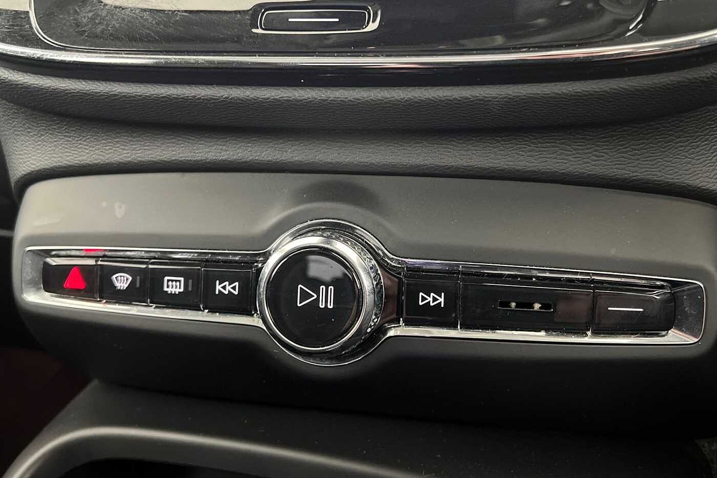 Used Volvo XC40 2025 for sale - 77665049: Photo 14