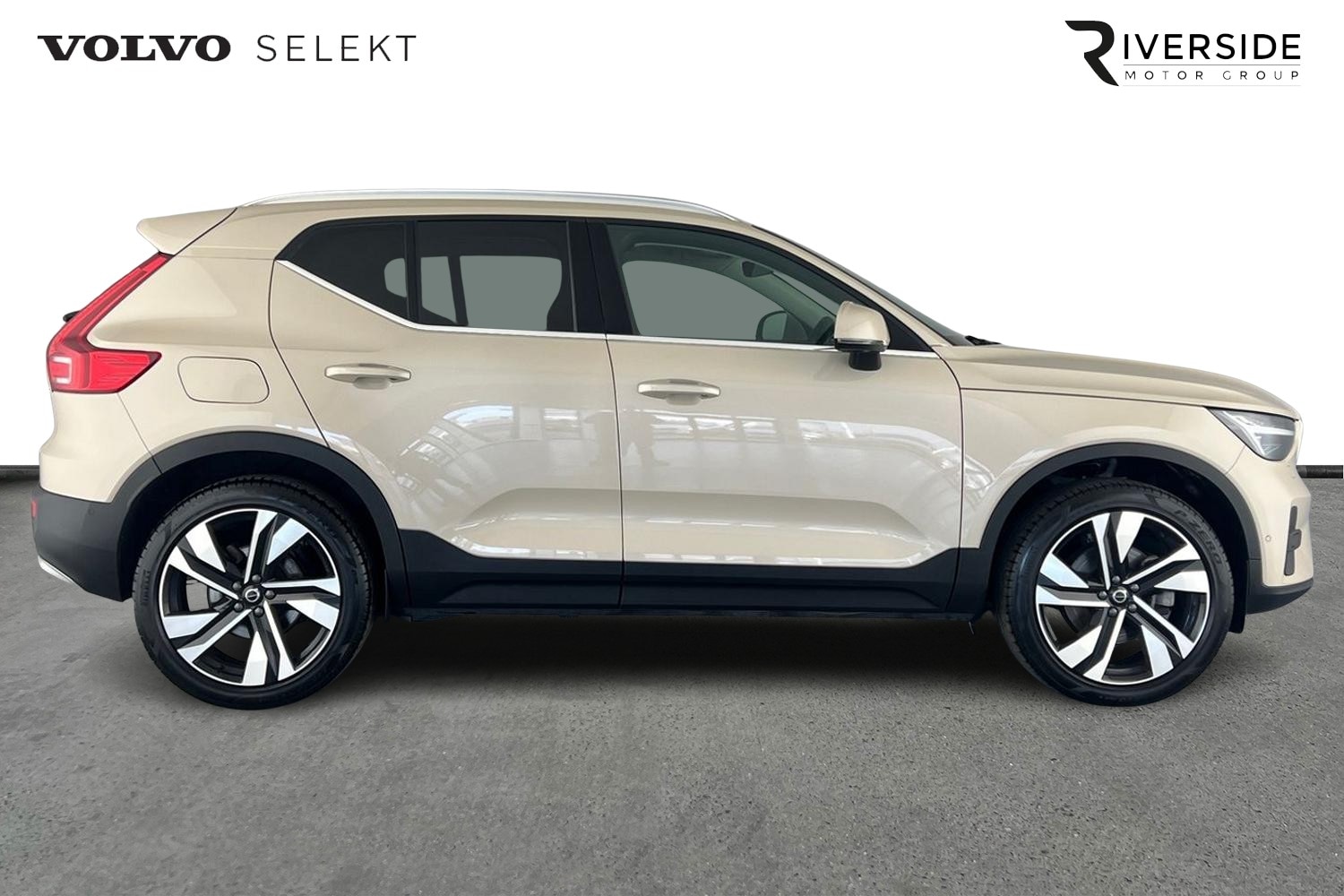 Used Volvo XC40 2025 for sale - 77665049: Photo 4