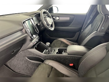 Used Volvo XC40 2018 for sale - 76479662: Photo