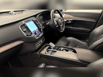 Used Volvo XC90 2023 for sale - 79252390: Photo