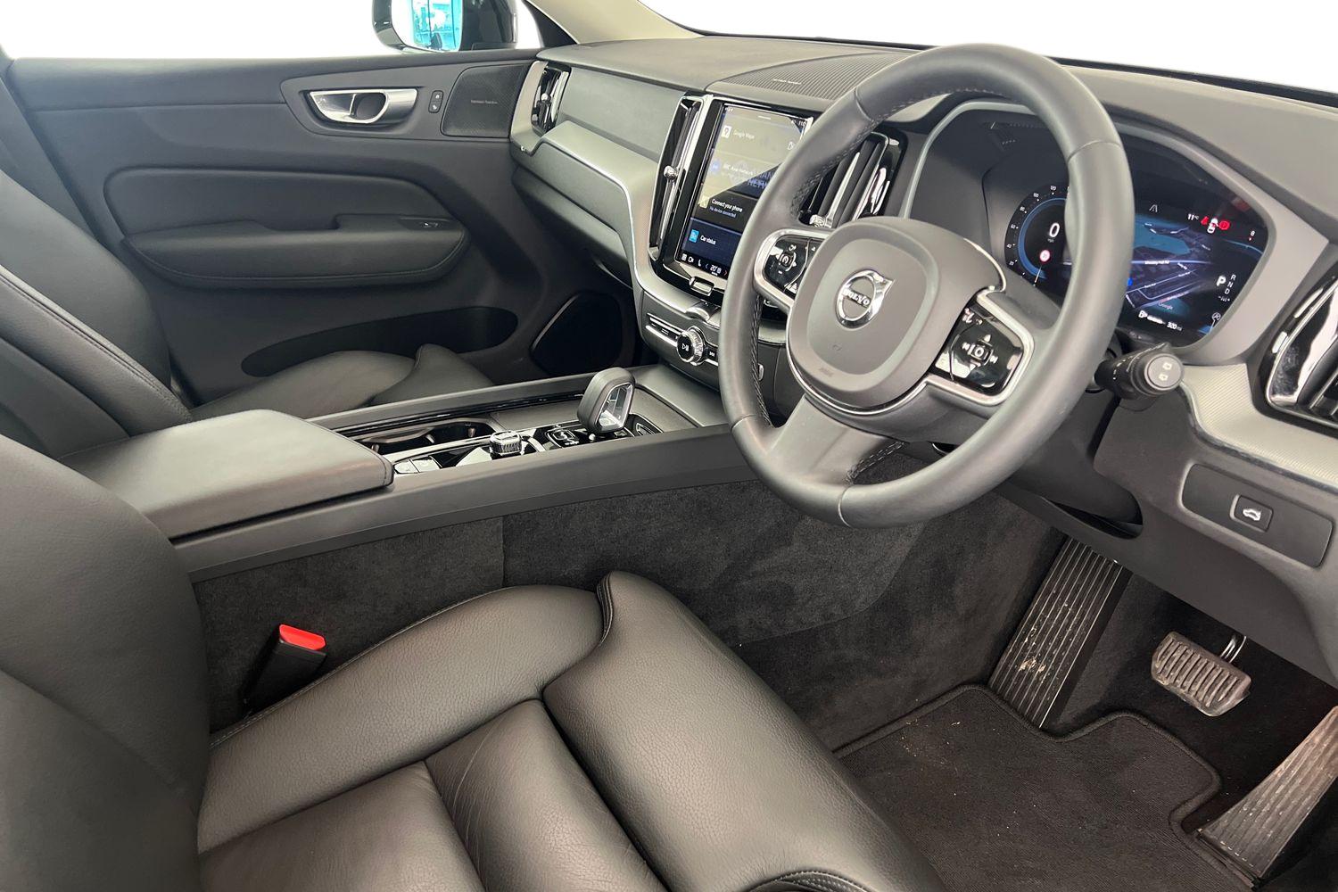 Used Volvo XC60 2023 for sale - 76796356: Photo 10