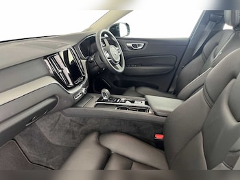 Used Volvo XC60 2023 for sale - 76796356: Photo