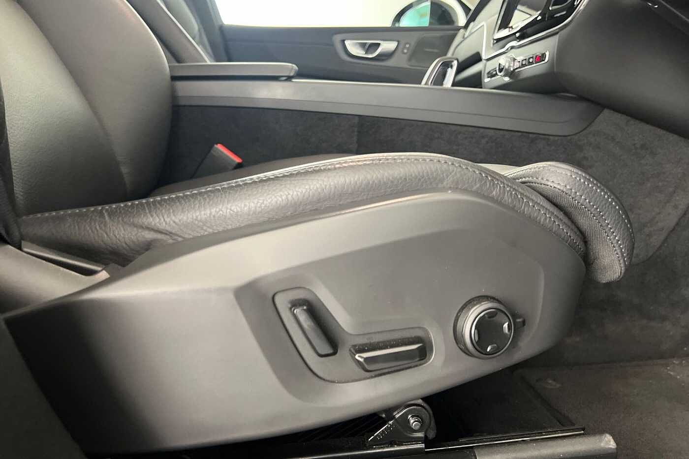 Used Volvo XC60 2023 for sale - 76796356: Photo 32