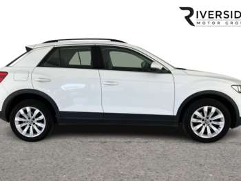 Used Volkswagen T-Roc 2021 for sale - 74869811: Photo