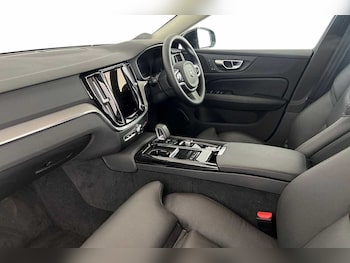 Used Volvo V60 2025 for sale - 78406482: Photo