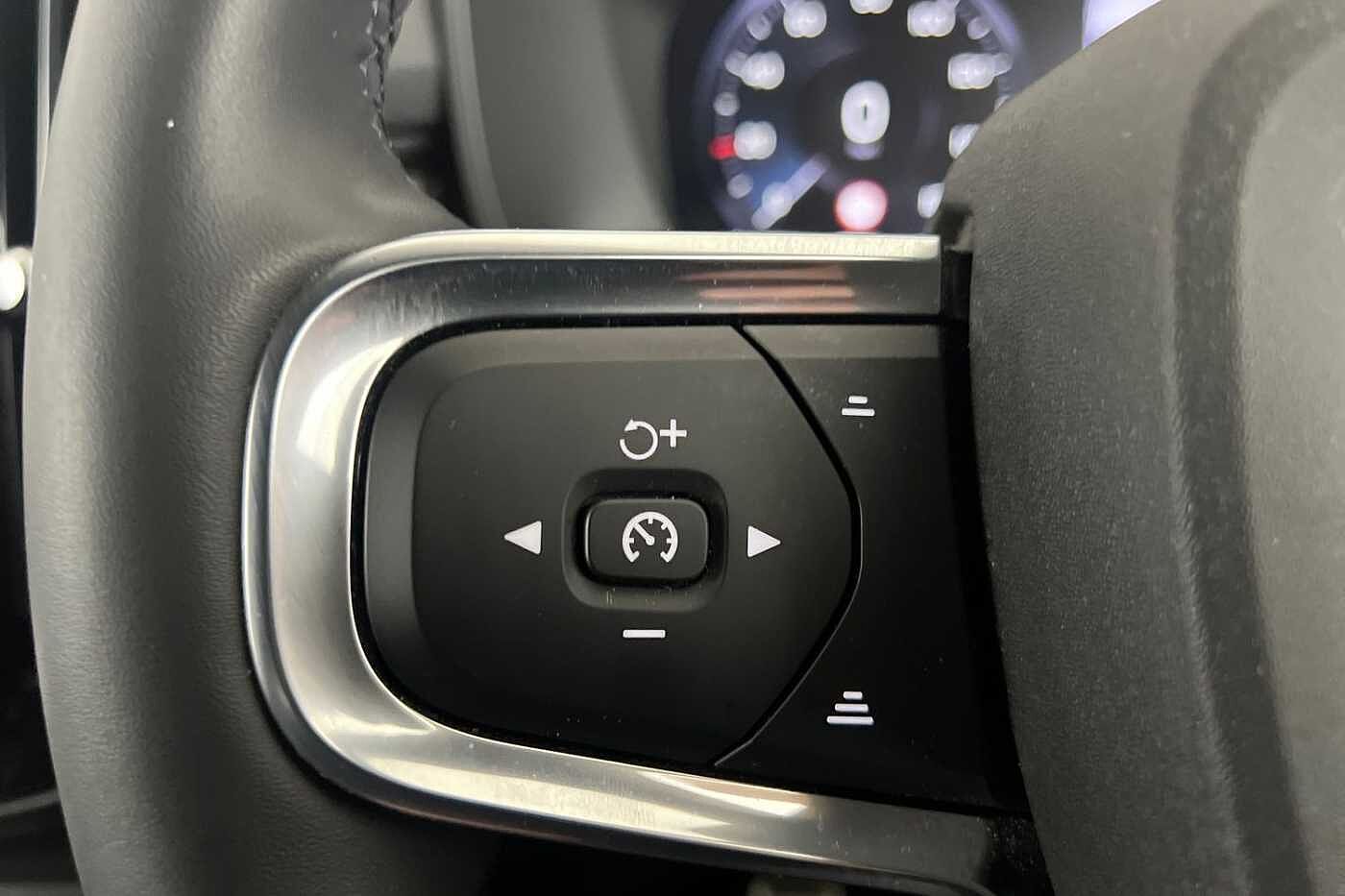 Used Volvo XC40 2021 for sale - 76796343: Photo 11