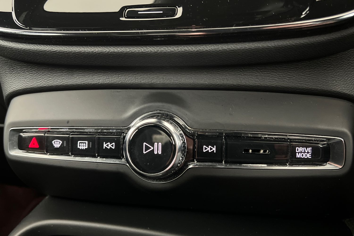 Used Volvo XC40 2021 for sale - 76796343: Photo 14