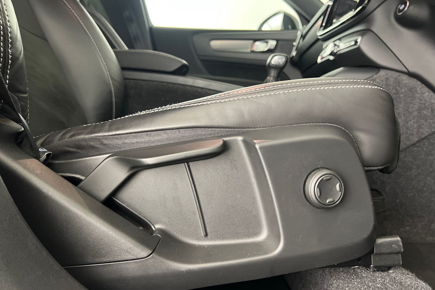 Used Volvo XC40 2021 for sale - 76796343: Photo 31