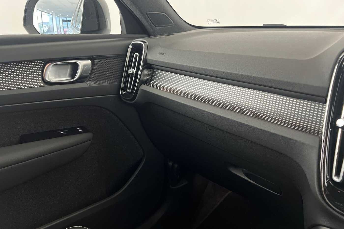 Used Volvo XC40 2021 for sale - 76796343: Photo 36