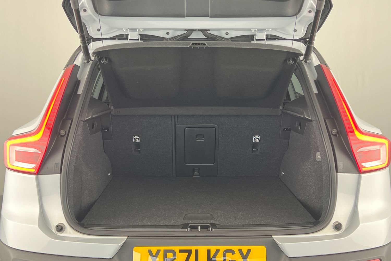 Used Volvo XC40 2021 for sale - 76796343: Photo 8