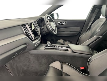 Used Volvo XC60 2022 for sale - 77353703: Photo