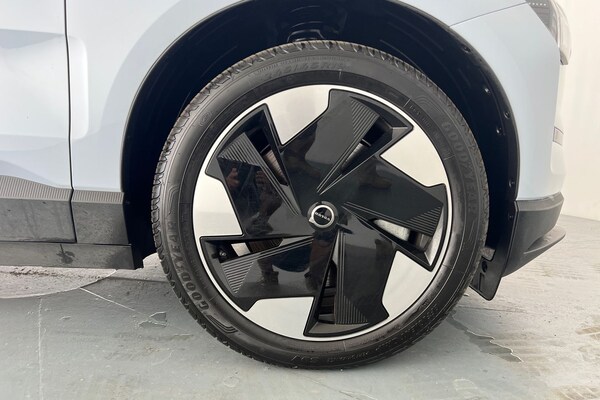Used Volvo EX30 2024 for sale - 75629595: Photo 5