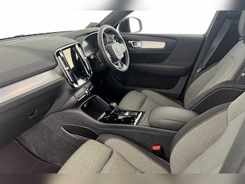 Used Volvo XC40 2022 for sale - 76079289: Photo