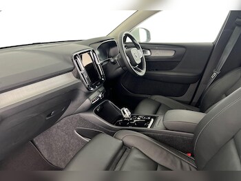 Used Volvo XC40 2025 for sale - 77504301: Photo