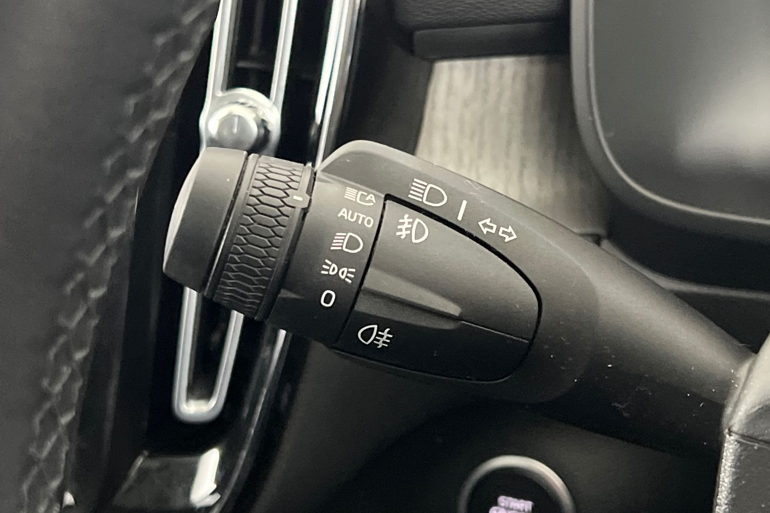 Used Volvo XC40 2025 for sale - 77504301: Photo 36