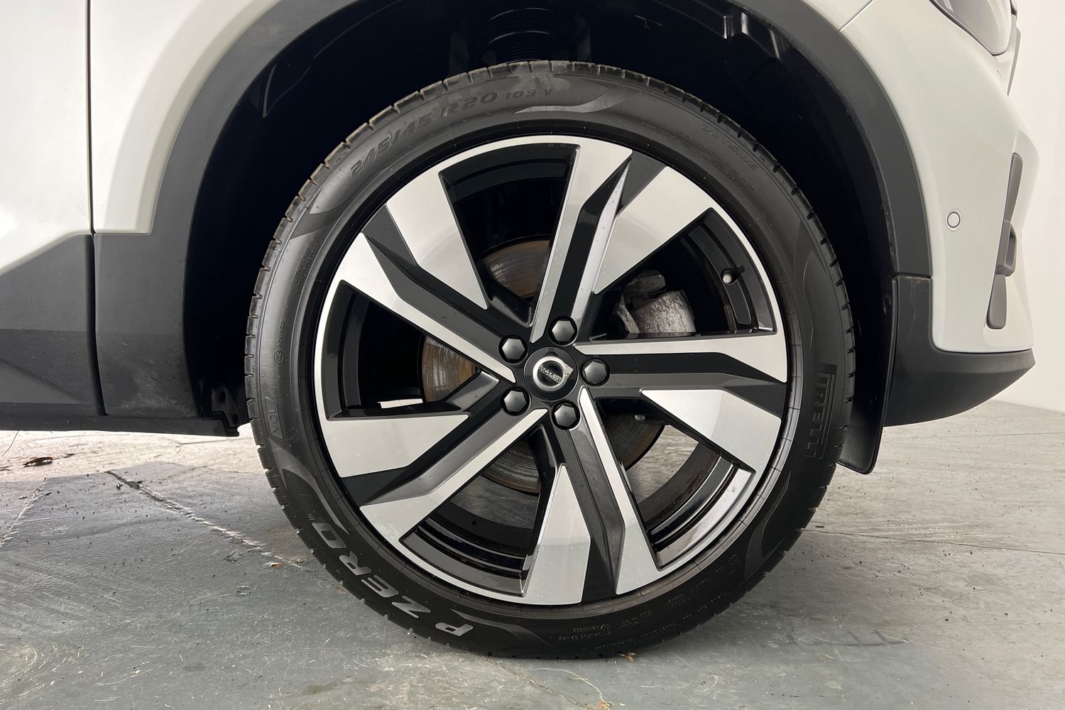 Used Volvo XC40 2025 for sale - 77504301: Photo 5