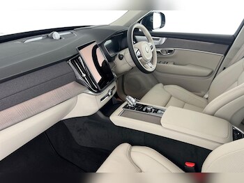 Used Volvo XC90 2025 for sale - 76479772: Photo