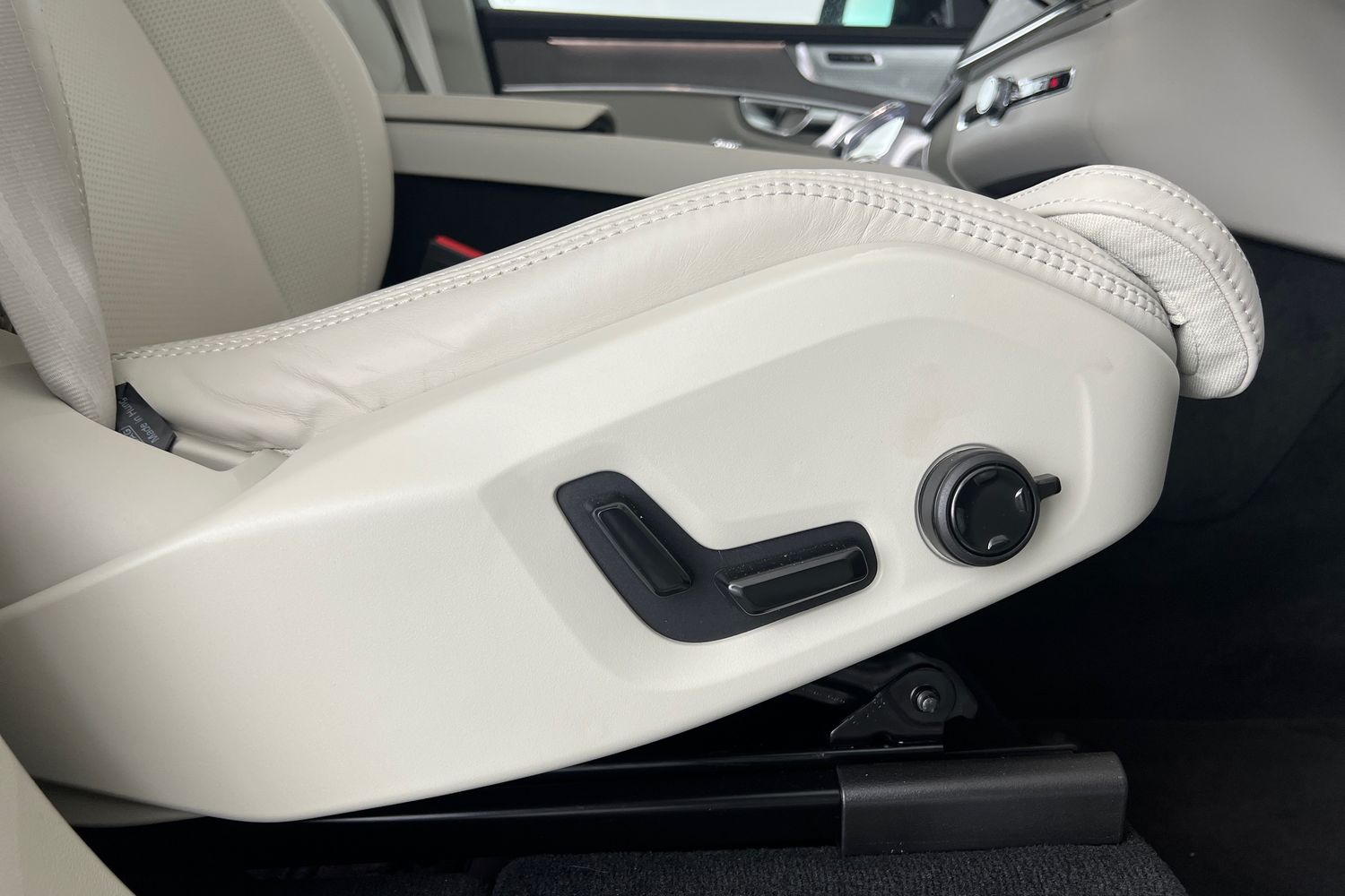 Used Volvo XC90 2025 for sale - 76479772: Photo 33