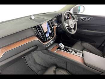 Used Volvo XC60 2024 for sale - 75440071: Photo
