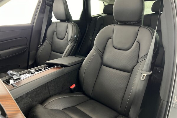 Used Volvo XC60 2024 for sale - 75440071: Photo 35