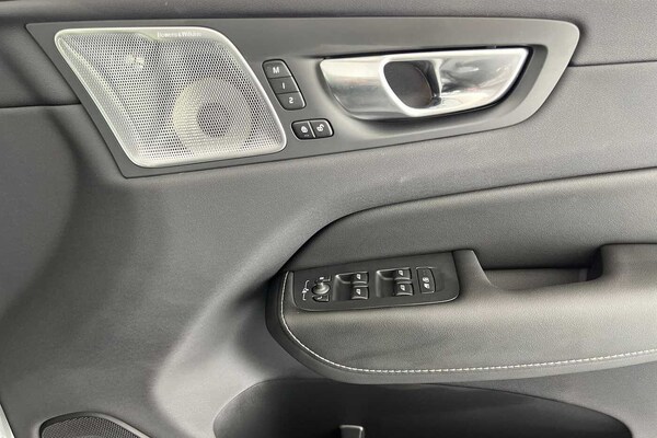 Used Volvo XC60 2024 for sale - 75440071: Photo 36