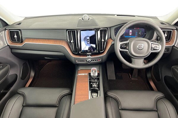 Used Volvo XC60 2024 for sale - 75440071: Photo 6