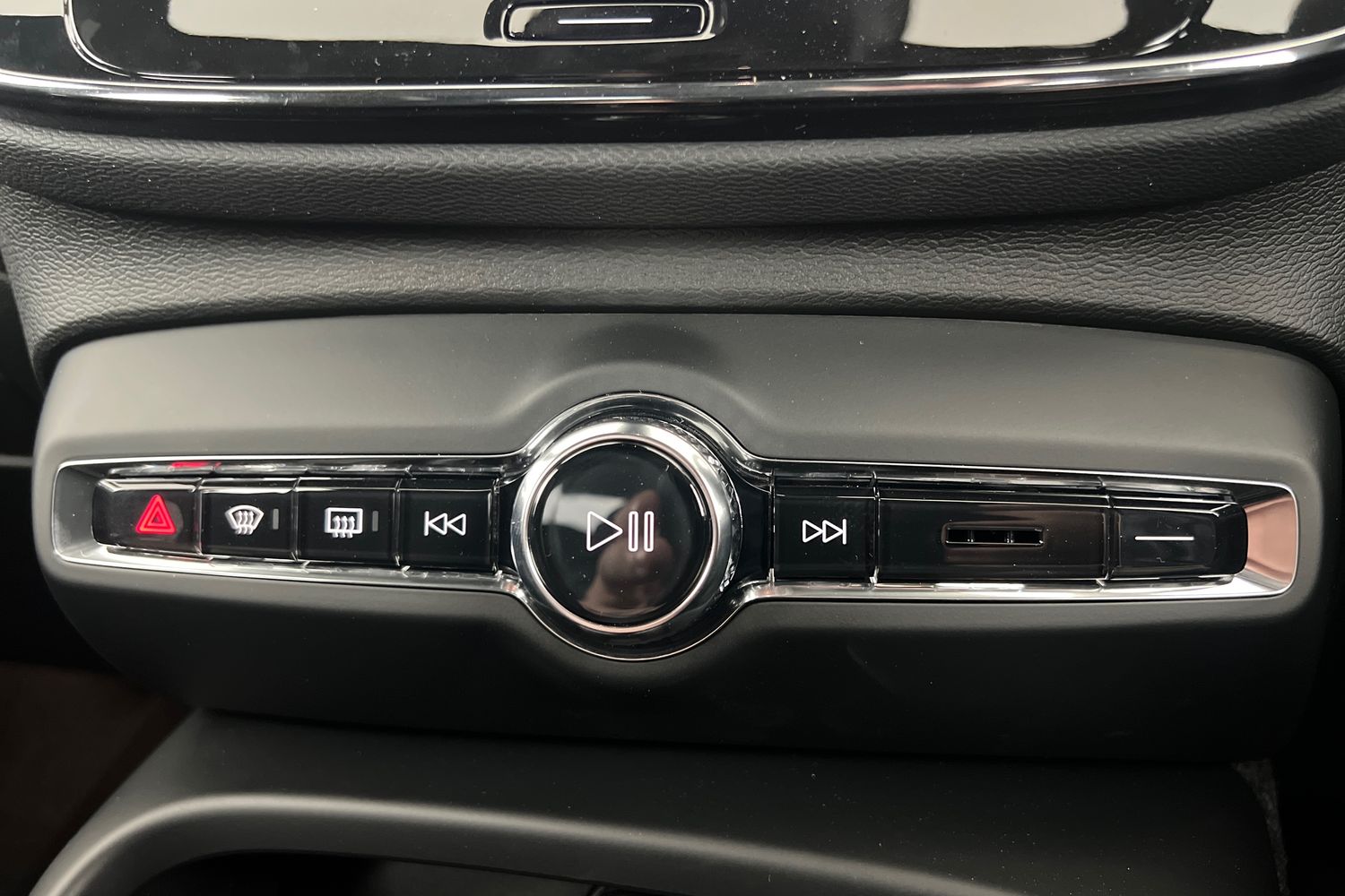 Used Volvo XC40 2025 for sale - 76614969: Photo 14