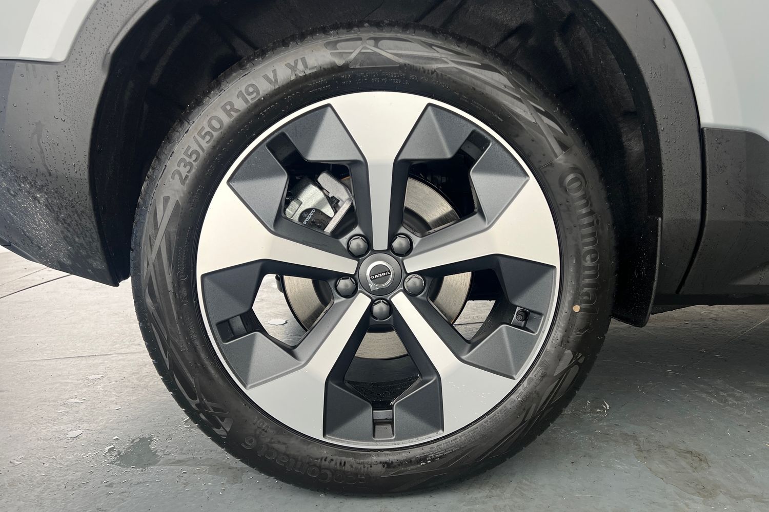 Used Volvo XC40 2025 for sale - 76614969: Photo 24