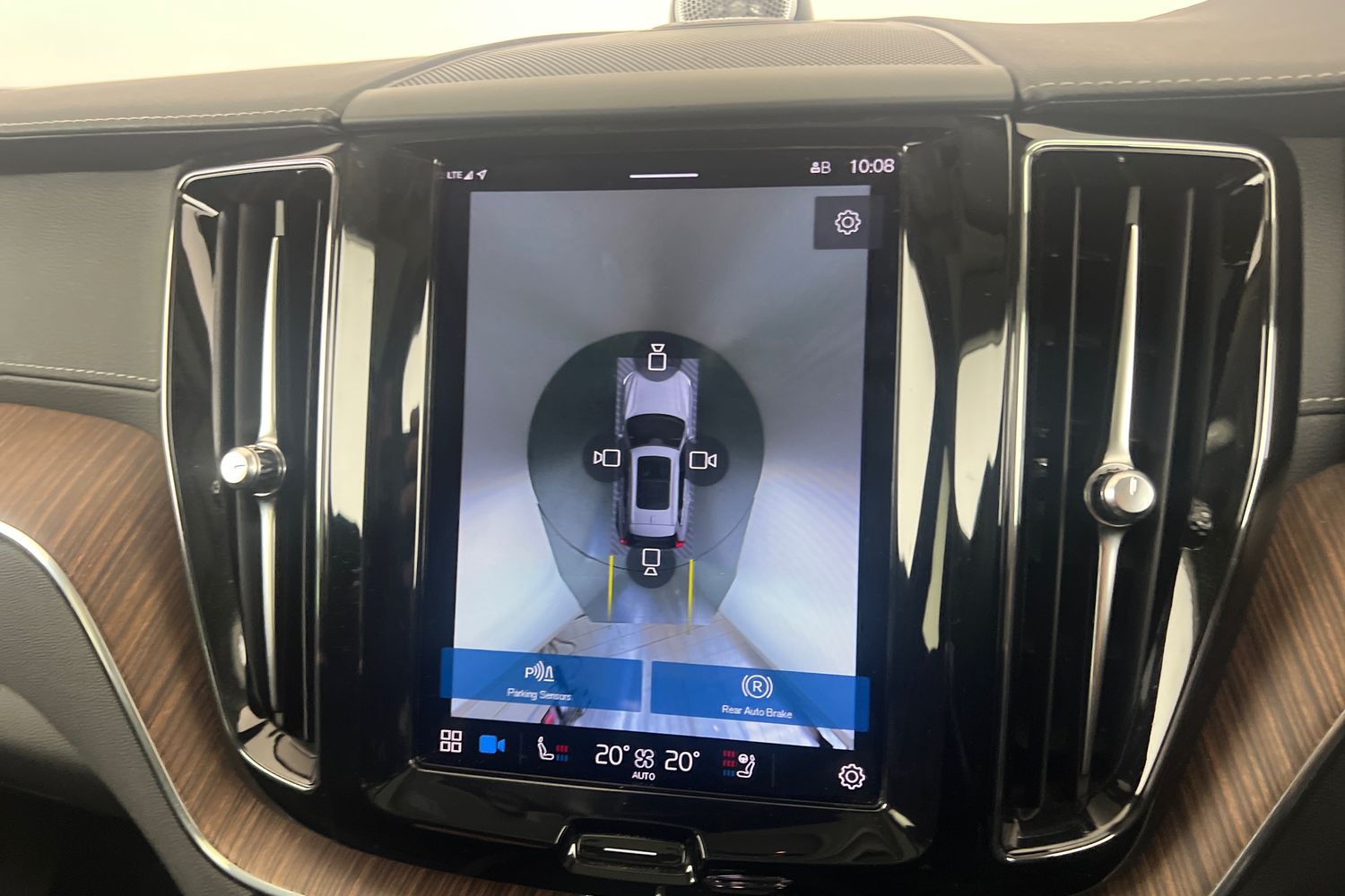 Used Volvo XC60 2022 for sale - 76960203: Photo 16