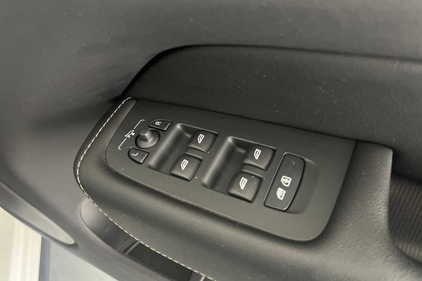 Used Volvo XC60 2022 for sale - 76960203: Photo 30