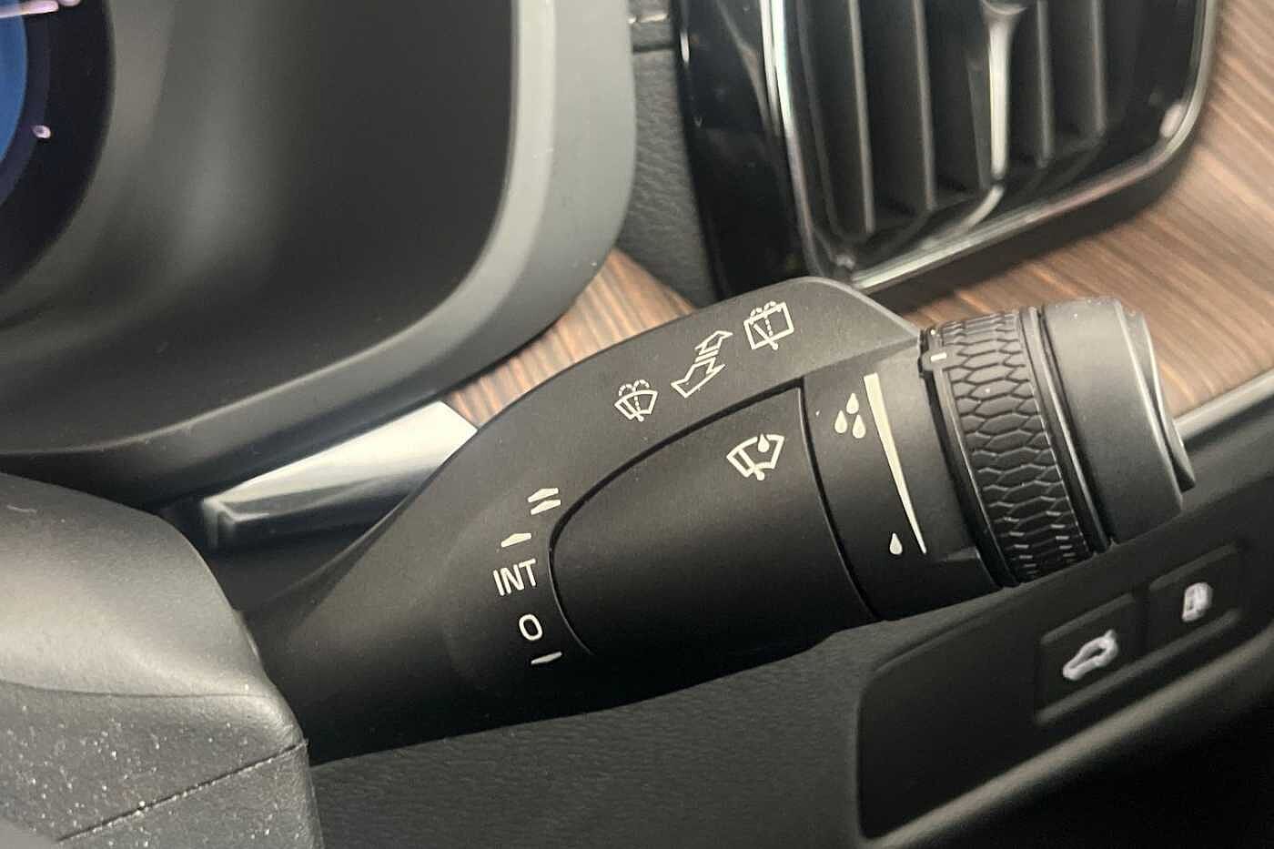 Used Volvo XC60 2022 for sale - 76960203: Photo 34