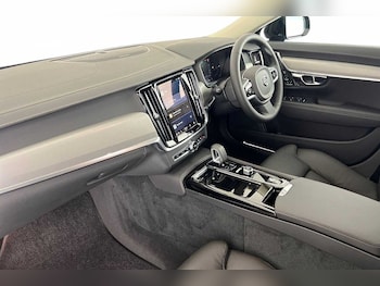 Used Volvo V90 2024 for sale - 75440065: Photo