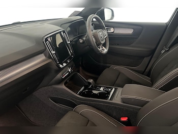 Used Volvo XC40 2025 for sale - 75894765: Photo
