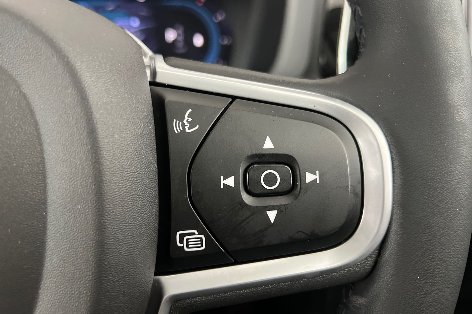 Used Volvo XC60 2021 for sale - 76796352: Photo 12