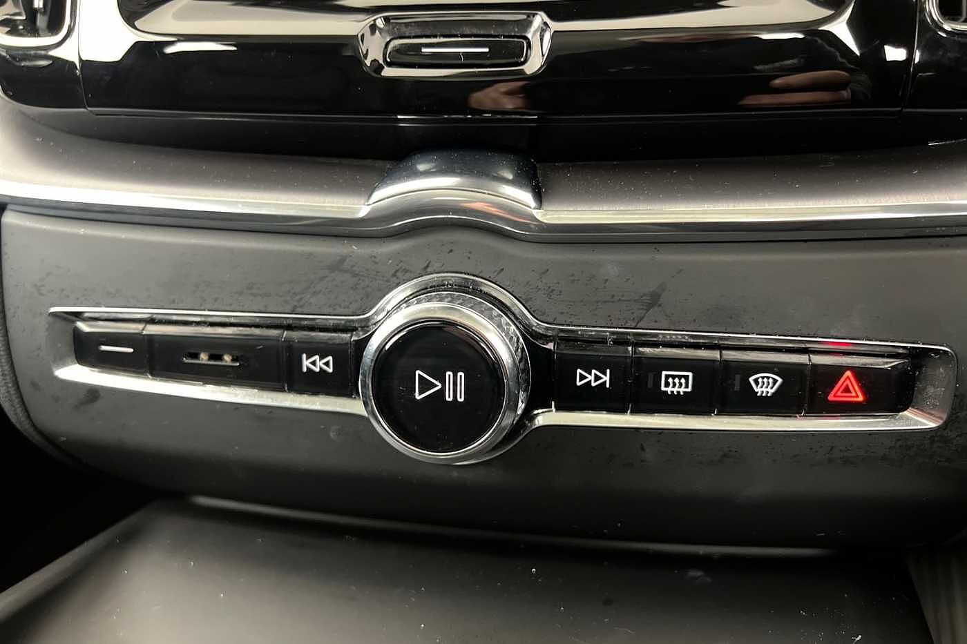 Used Volvo XC60 2021 for sale - 76796352: Photo 14