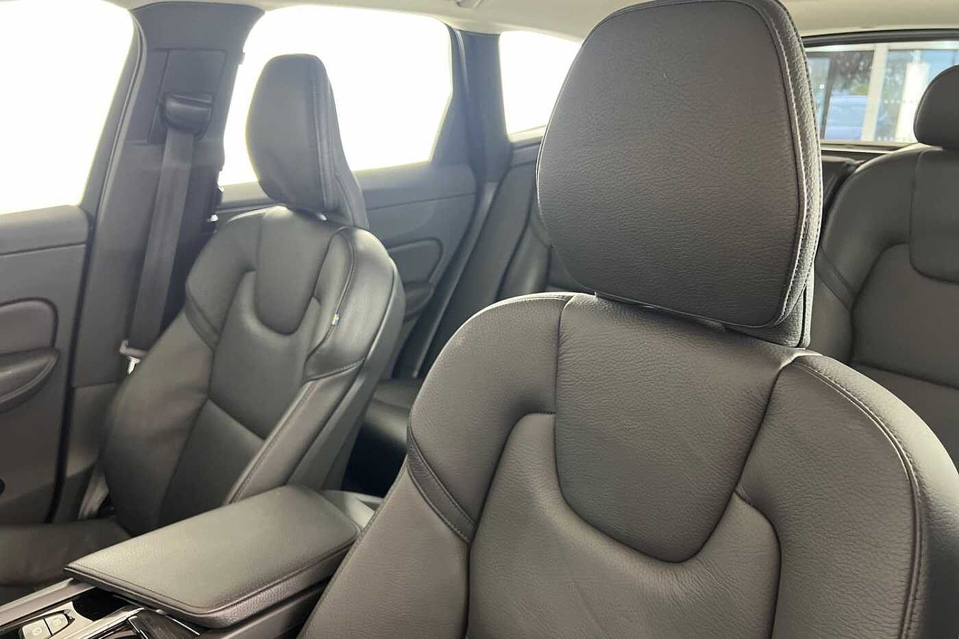 Used Volvo XC60 2021 for sale - 76796352: Photo 27