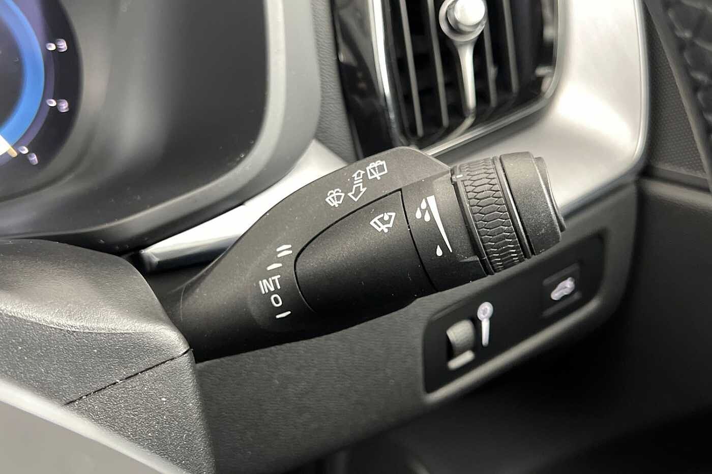 Used Volvo XC60 2021 for sale - 76796352: Photo 35