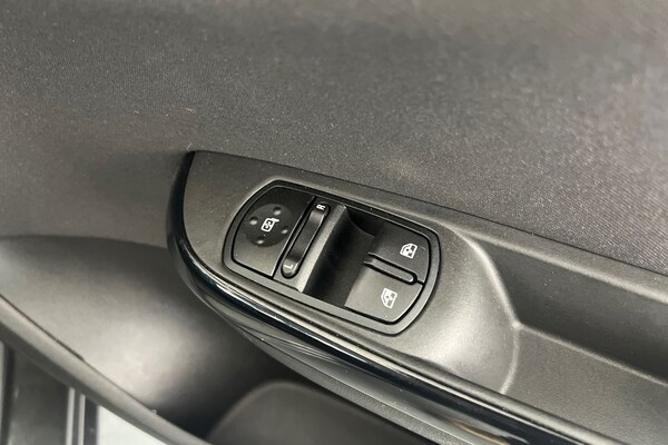 Used Vauxhall Corsa 2017 for sale - 76037612: Photo 26