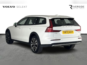 Used Volvo V60 2022 for sale - 75439979: Photo