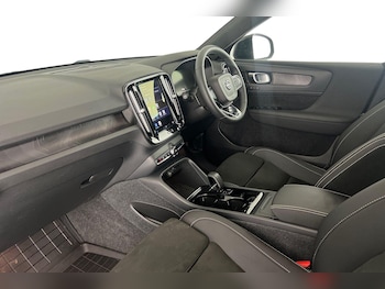 Used Volvo XC40 2022 for sale - 77833459: Photo