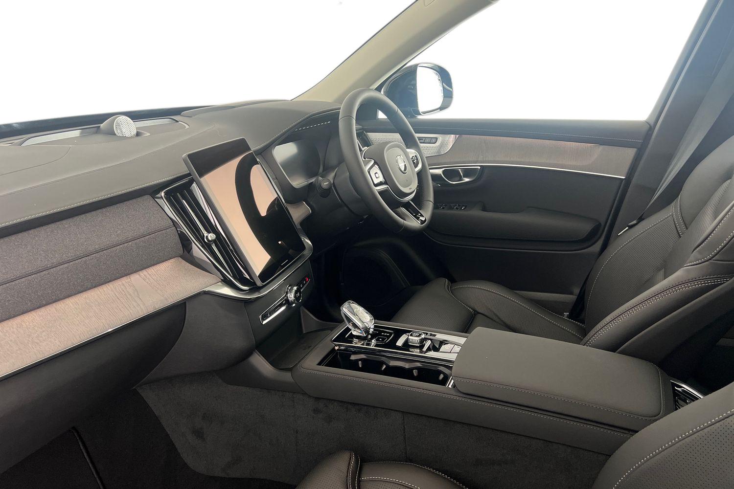 Used Volvo XC90 2025 for sale - 76479682: Photo 2