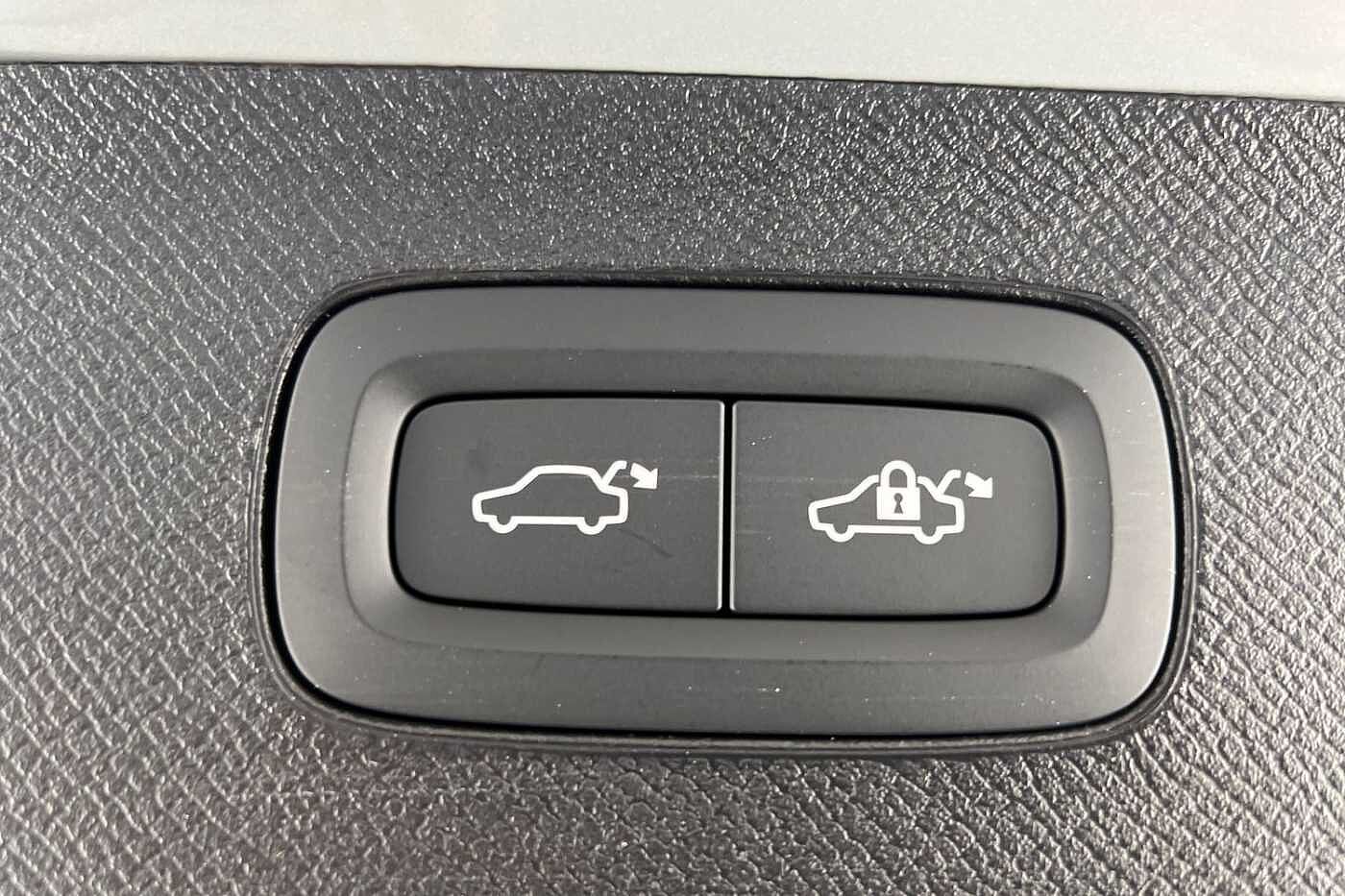 Used Volvo XC90 2025 for sale - 76796326: Photo 23