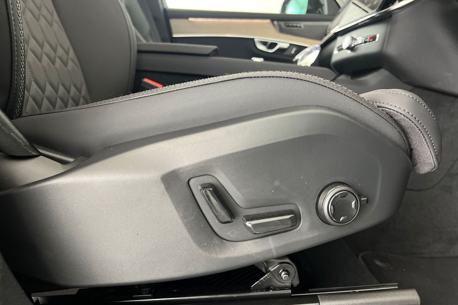 Used Volvo XC90 2025 for sale - 76796326: Photo 32