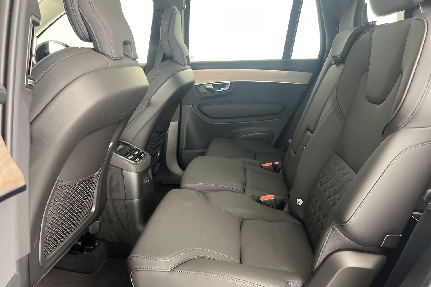 Used Volvo XC90 2025 for sale - 76921932: Photo 17