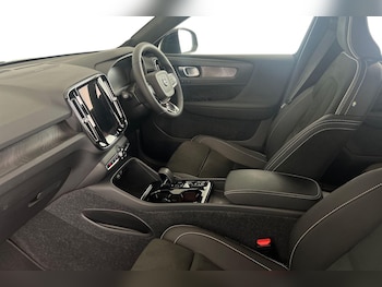 Used Volvo XC40 2022 for sale - 76366536: Photo