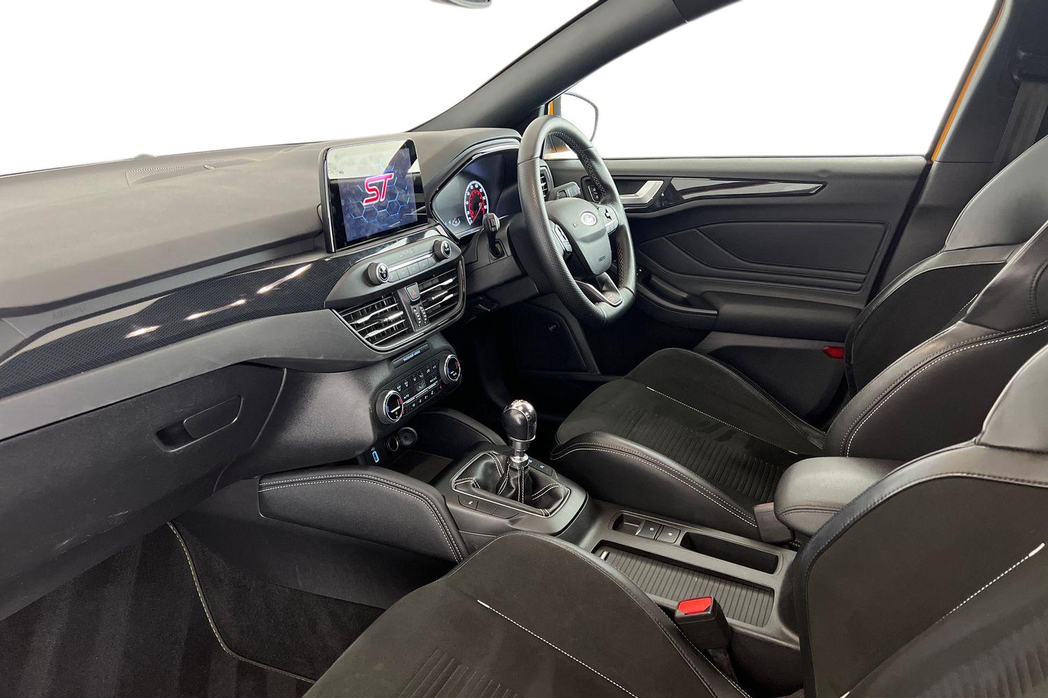 Used Ford Focus 2019 for sale - 77619128: Photo 2