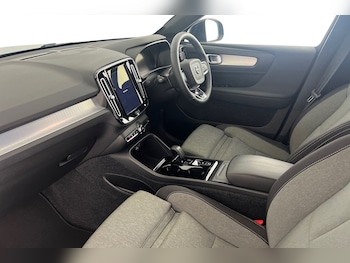 Used Volvo XC40 2022 for sale - 75440008: Photo