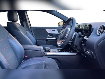 Used Mercedes-Benz EQA 2021 for sale - 76949437: Photo