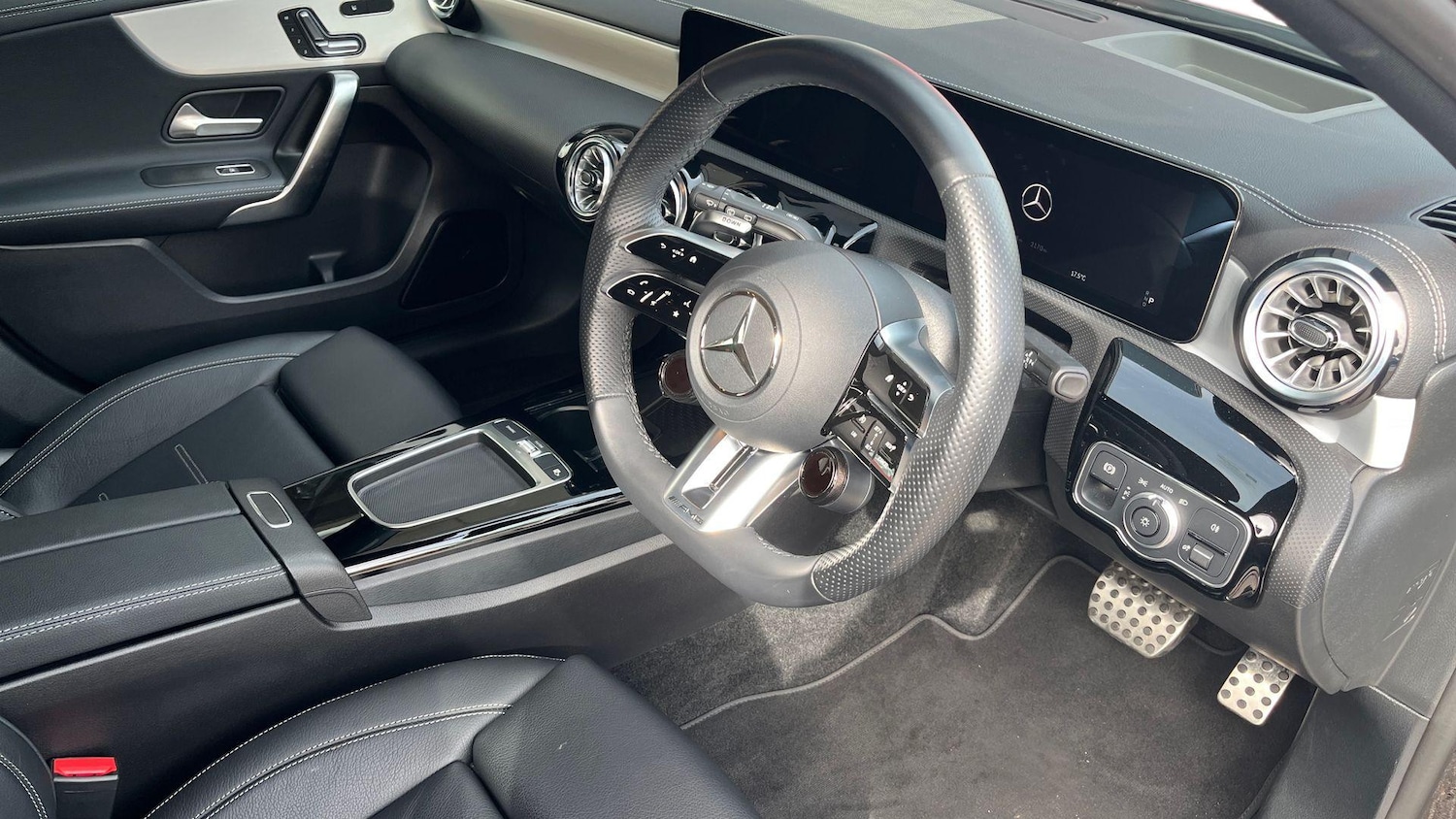 Used Mercedes-Benz A-Class 2024 for sale - 76413767: Photo 3