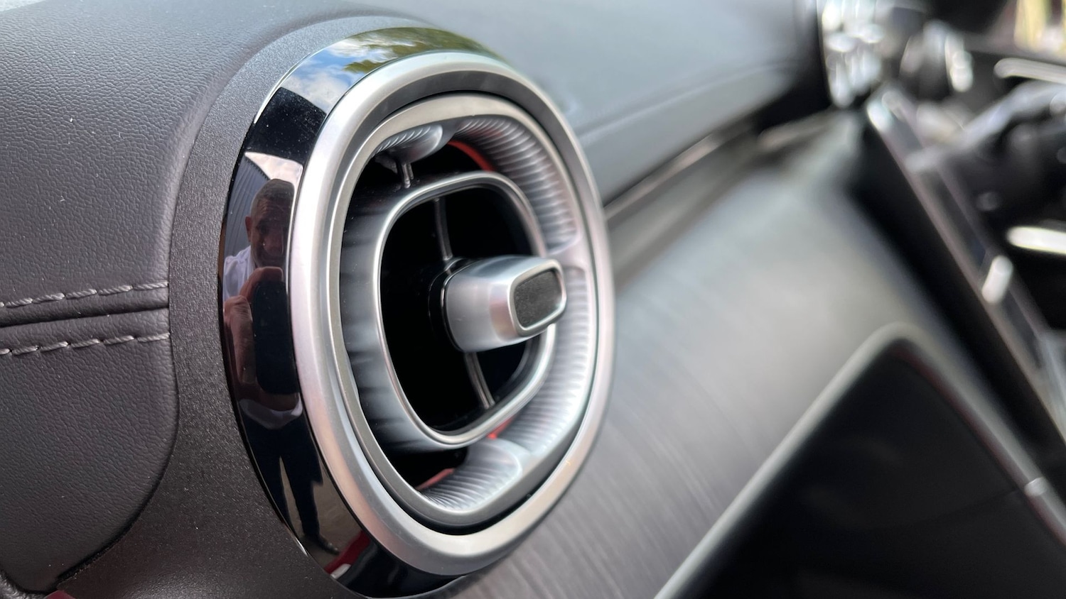 Used Mercedes-Benz C Class 2024 for sale - 76413583: Photo 25